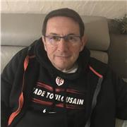 Je suis enseignant en lettres depuis plus de trente ans dans un lycée je peux donner des cours de la sixième à la terminale j enseigne également l histoire et la géographie